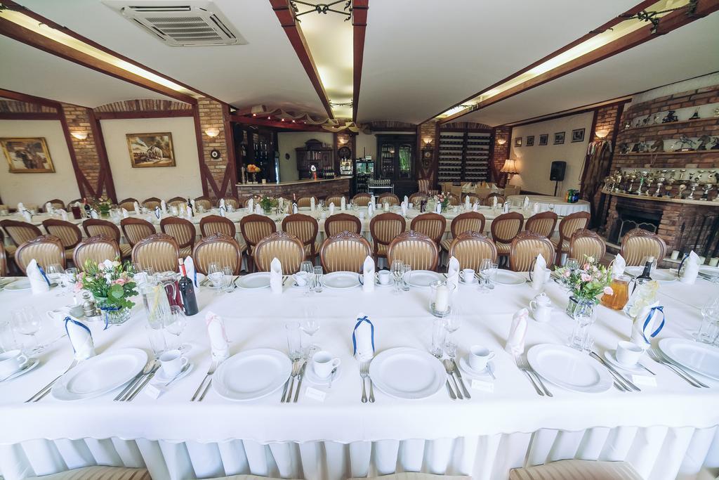 Hubertus Aparthotel & Restaurant & Horse Club Старогард-Гданський Екстер'єр фото